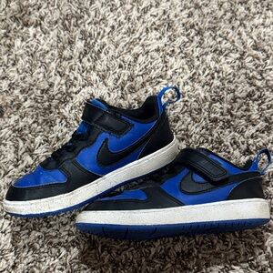 Nike Kids Black and Blue Sneakers